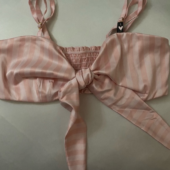 VIctoria Secret tie front bandeau - Picture 2 of 3
